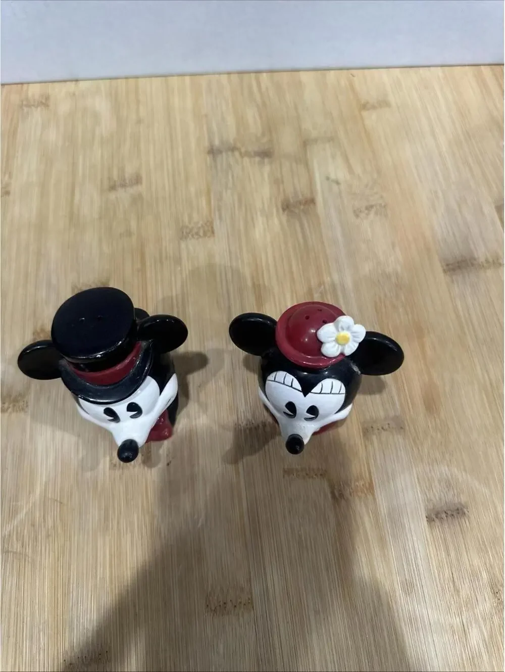 Vintage Enesco Disney Pie Eyed Mickey Minnie Mouse Salt & Pepper Shakers *